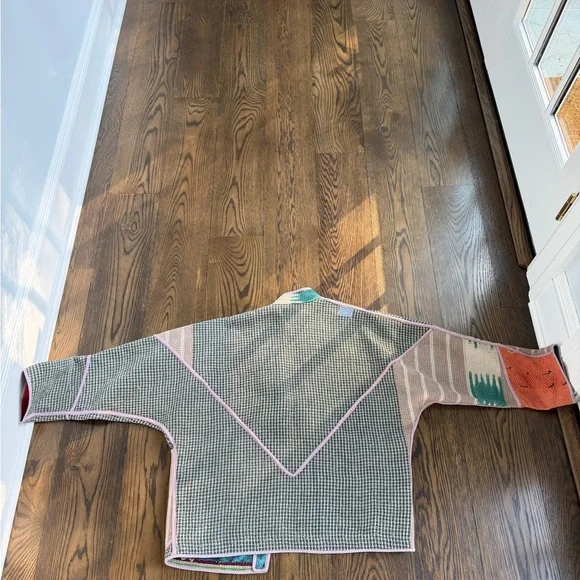 Namai: The Ladhiya Quilted Patchwork Kantha - Picture 7 of 13